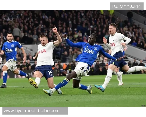 马克西状态回暖半场表现亮眼贡献12分4板3助助球队争胜